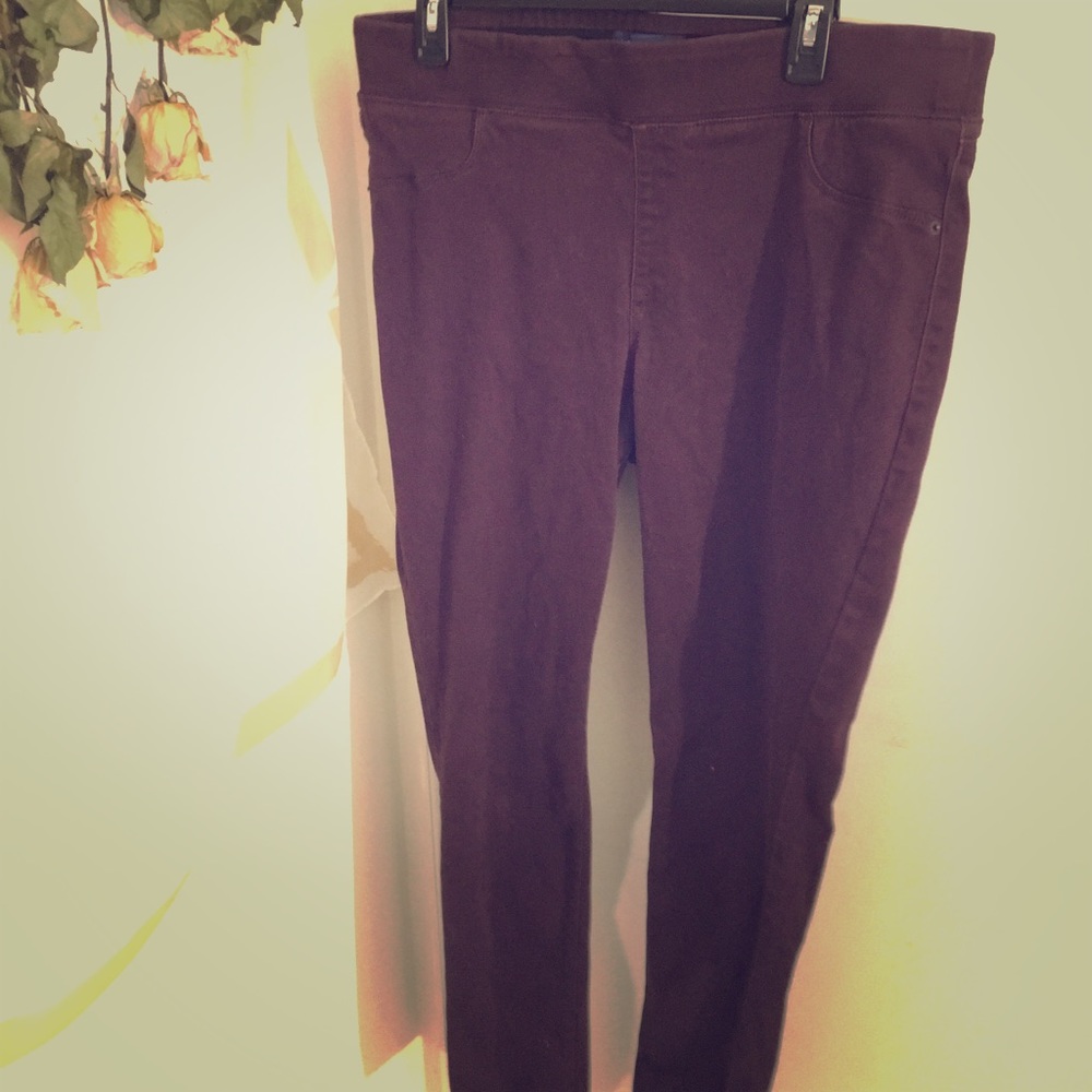 Mid-rise purple jeggings